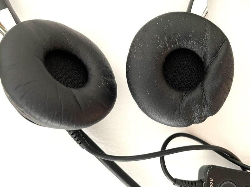 Jabra BIZ™ 2400 II Stereo USB Type: 82 E-STD Noise-Cancelling, USB connector with mute-button and volume control, Microphone boom: FreeSpin, Microsoft optimized Jabra BIZ™ 2400 II Stereo USB Type: 82 E-STD Noise-Cancelling, USB connector with mute-button and volume control, Microphone boom: FreeSpin, Microsoft optimized